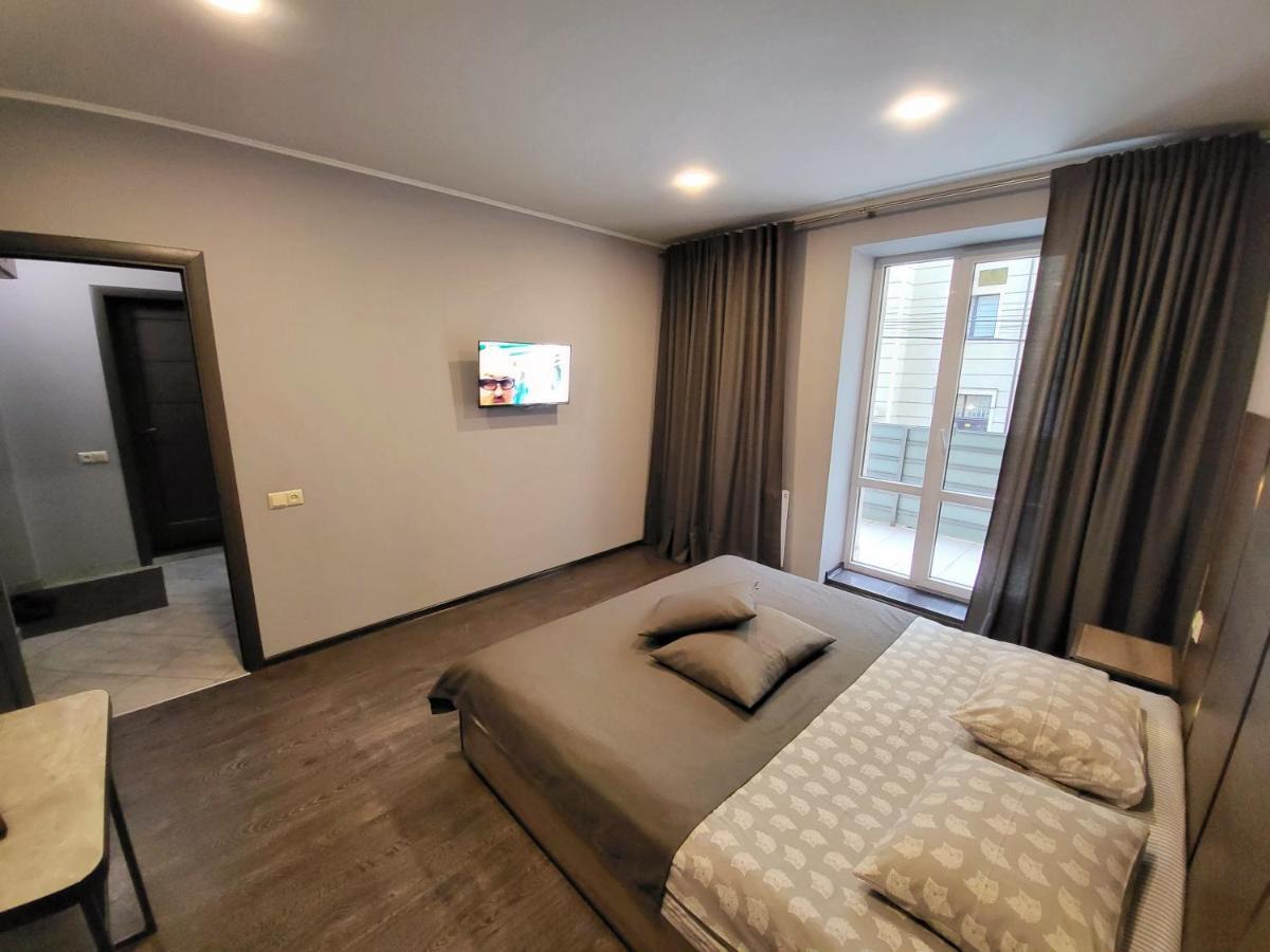 Like Home On Zaliznychna 3 Ivano-Frankivsk Eksteriør bilde