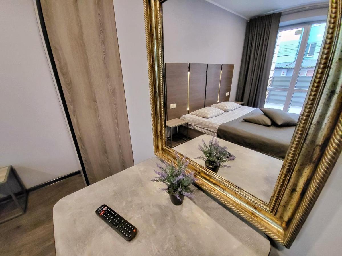 Like Home On Zaliznychna 3 Ivano-Frankivsk Eksteriør bilde