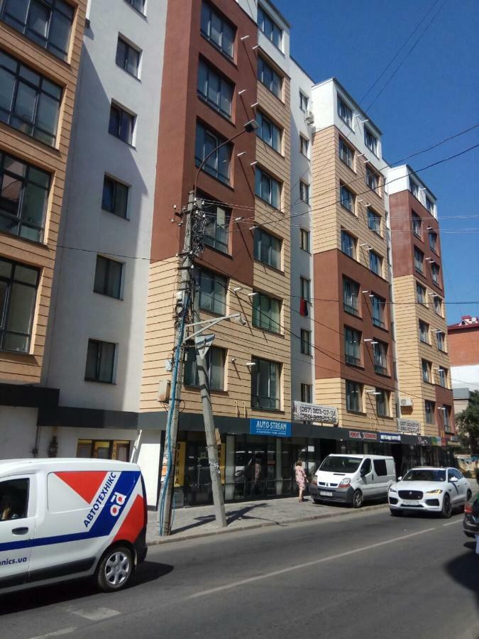 Like Home On Zaliznychna 3 Ivano-Frankivsk Eksteriør bilde